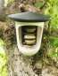 Preview: 1Stk Hallo Multi FeedR - hat Platz für alle Arten von Vogelfutter, von Talgbällchen und Erdnüssen bis zu Pellets und Sonnenblumenkernen.